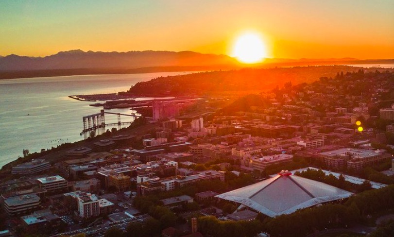 Unsplash/Alex Mertz 西雅图创下了纪录的温度，一个极端“热穹”覆盖在美国太平洋西北部。（资料图片）